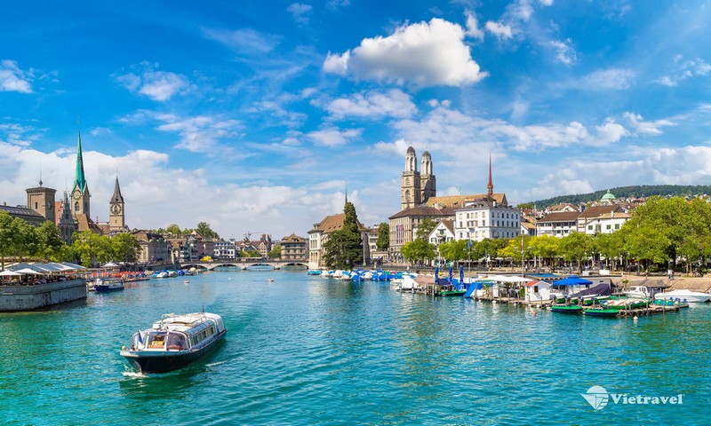 BELVAL – STRASBOURG – ZURICH	(Ăn ba bữa)